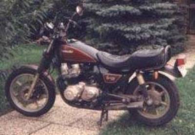 Kawasaki Spectre 1100